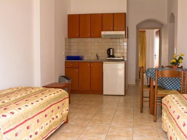 Pella Apartments Goúvai Luaran gambar
